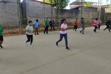 AULÃO DE ALONGAMENTO E CORRIDA PROMOVE BEM-ESTAR PARA A TERCEIRA IDADE EM GOIANÁ