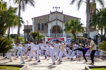 GOIANÁ REALIZA O 1º ENCONTRO DE CAPOEIRA NA PRAÇA GINGA GOIANÁ