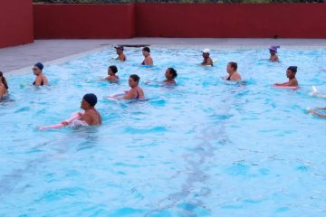 PREFEITURA DE GOIANÁ REALIZA AULÃO DE HIDROGINÁSTICA E NATAÇÃO PARA A TERCEIRA IDADE