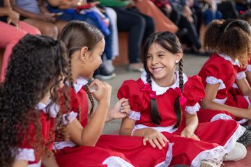 SÁBADO LITERÁRIO REÚNE CULTURA, INCLUSÃO E CRIATIVIDADE NA E.M. PREFEITO JOSÉ LOURES CICONELI